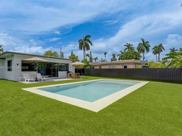 3 bedroom, Hollywood FL 33021 105554281