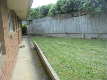 Warrnambool, Woolsthorpe - Garden, Parking