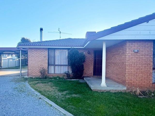 3 BEDROOM HOME WESTDALE LOCATION