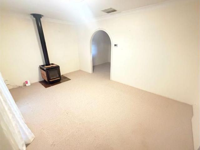 3 BEDROOM HOME WESTDALE LOCATION