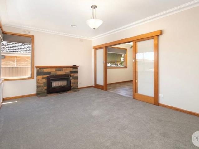3 BEDROOM HOME WITH MODERN TOUCHES & COMFORT