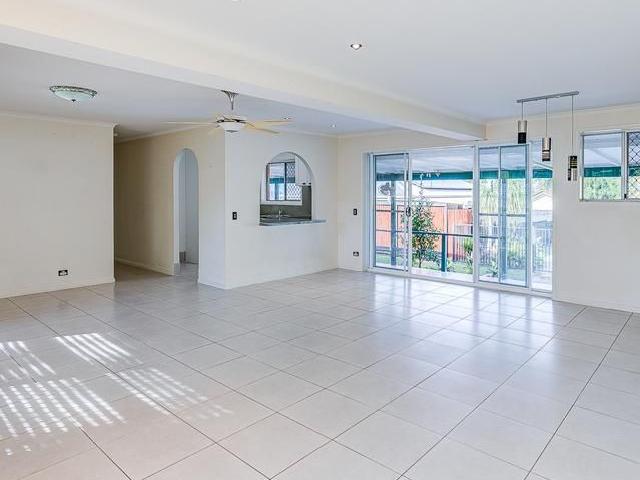 3 BEDROOM HOME WITH A POOL!