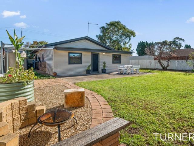 3 Bedroom Home with Expansive Outdoor Space and Entertaining Area