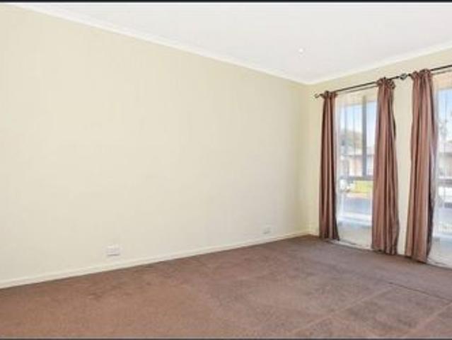 3 bedroom home with easy care gardening