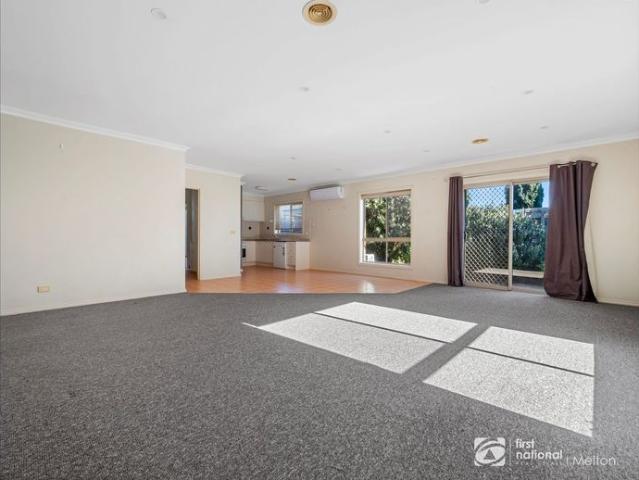 3 Bedroom home with impressive garden