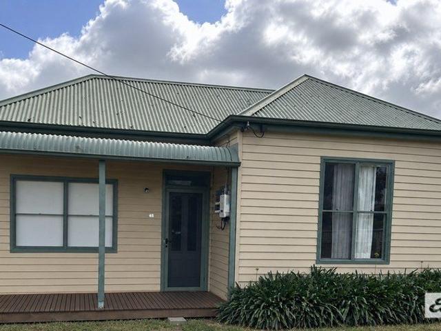 3 Bedroom Home with Large Backyard