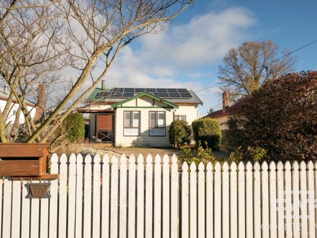 3 Bedroom Home with Large Yard Great Location
