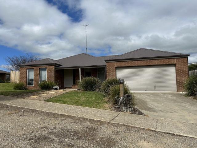 3 Bedroom Home with Low Maintenance Yard