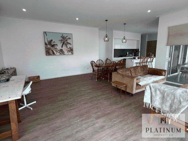 3 BEDROOM HOME WITH POOL IN GERALDTON AVAILABLE 21ST DECEMBER 2026 |