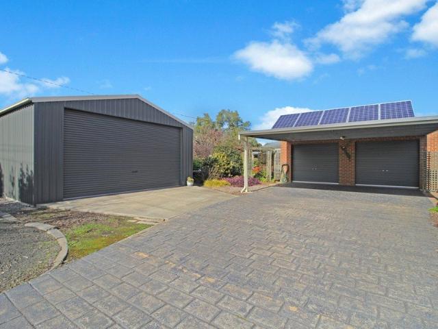 3 BEDROOM HOME WITH STUNNING WETLAND VIEWS