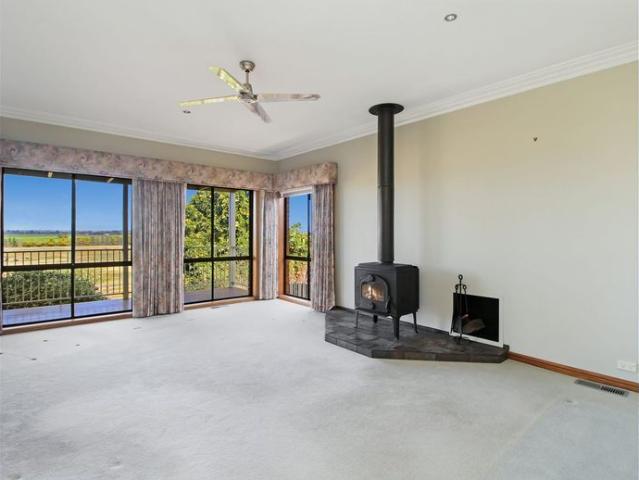 3 BEDROOM HOME WITH STUNNING WETLAND VIEWS