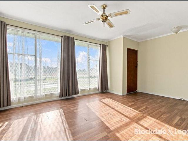 3 Bedroom Home with Secure Backyard