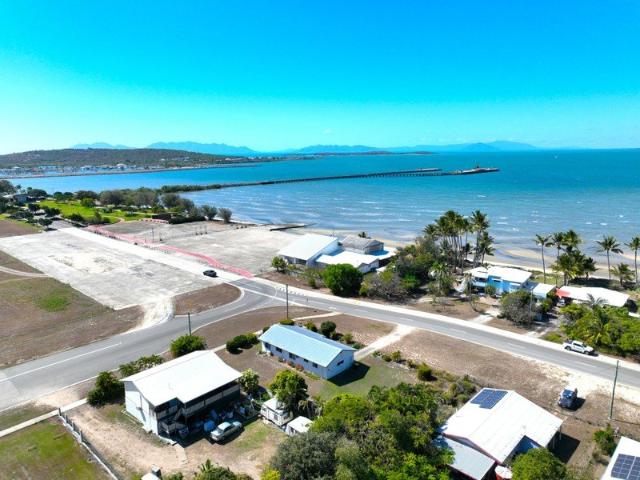 3 bedroom home with Seabreeze's throughout