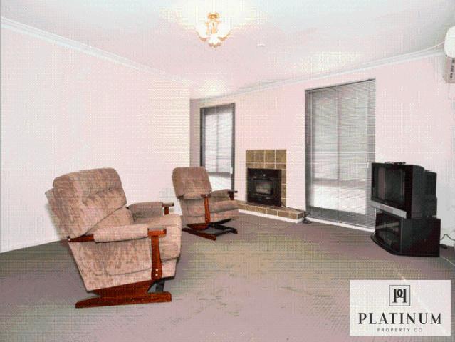 3 Bedroom Home with Spacious Backyard in Convenient East Bunbury Location