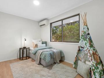3 Bedroom Home with 2 Additional Multipurpose Rooms