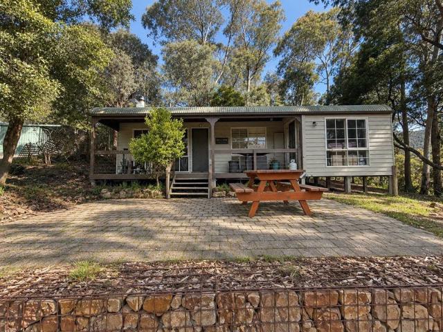 3 Bedroom Home at Sawmill Settlement 6 month lease