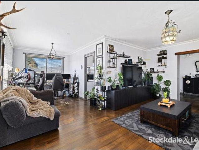3 Bedroom Home Available Now!