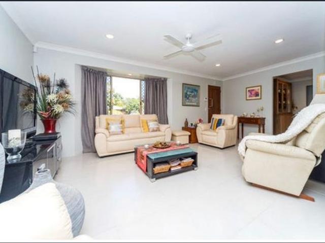 3 Bedroom Home Backing Onto the Golf Course