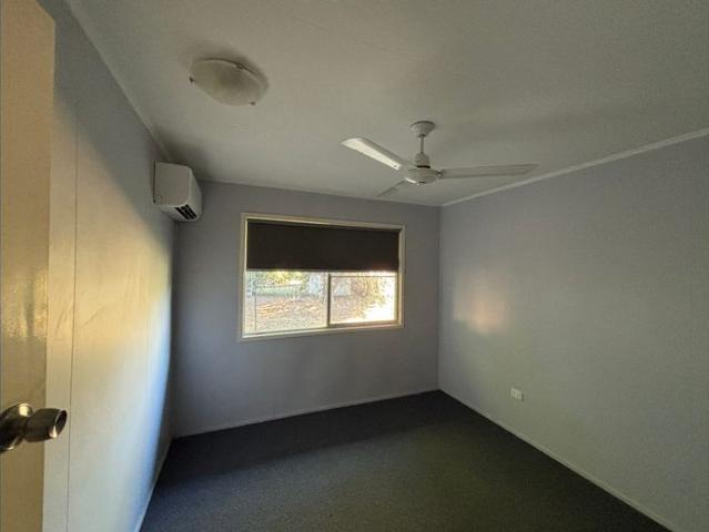 3 BEDROOM HOME CENTRAL LOCATION! 1 Weeks Free Rent