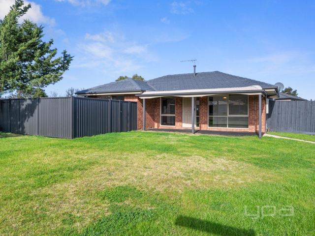 3 BEDROOM HOME CORNER BLOCK CHARMER