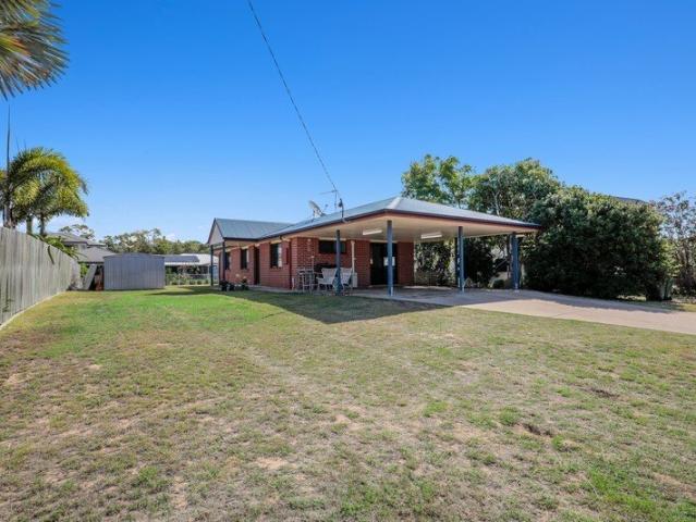 3 Bedroom home close to the Beach