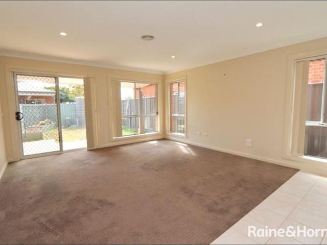 3 Bedroom Home Close to Town Available 28/8/26