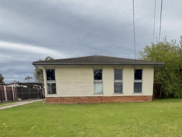 3 Bedroom Home Close to Transport