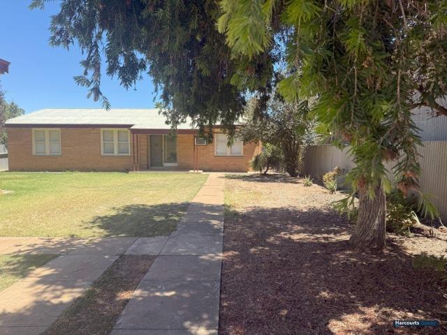 3 Bedroom Home Close to Amenities