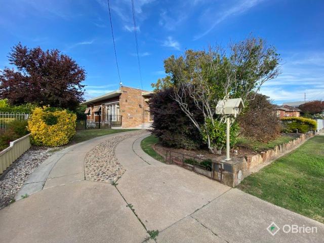 3 BEDROOM HOME CLOSE TO CBD