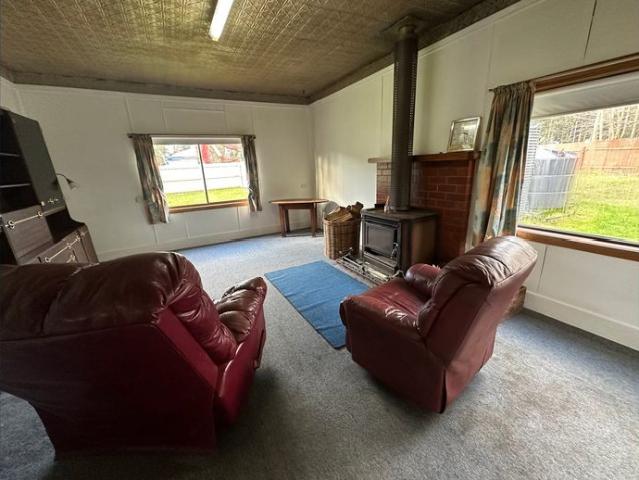 3 Bedroom Home Close to Deloraine