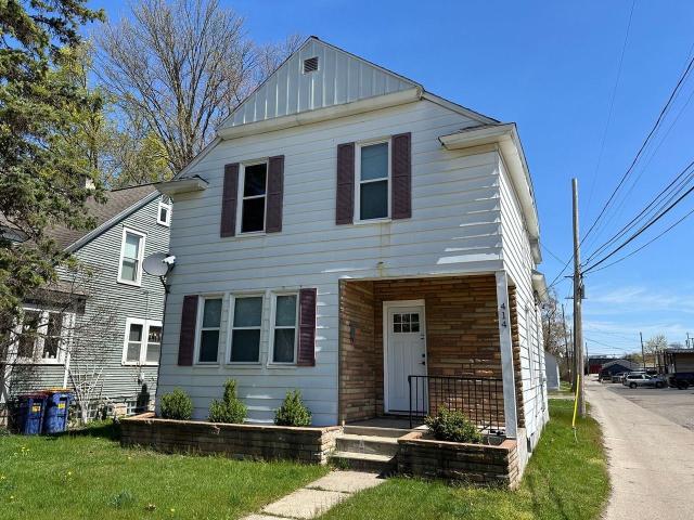3 Bedroom Home for Rent at 414 Grand Ave Ne, Grand Rapids, MI 49503 Midtown