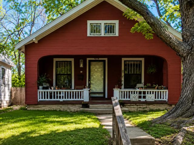 3 Bedroom Home for Rent at 5344 Charlotte St, Kansas City, MO 64110 Western 49 63