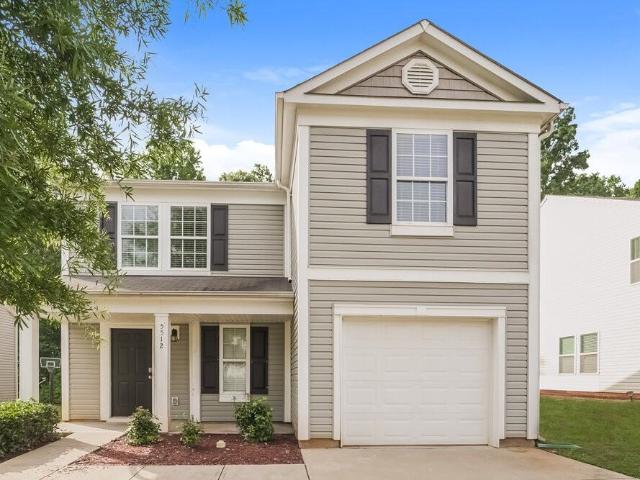 3 Bedroom Home for Rent at 5512 Twin Brook Dr, Charlotte, NC 28269 West Sugar Creek