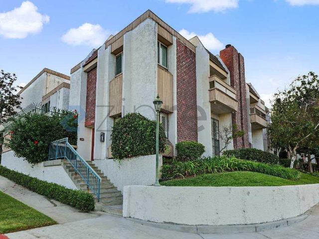 3 Bedroom Home for Rent at 5540 Edward E Horton Ln, Los Angeles, CA 91316 Encino