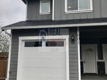 3 Bedroom Home for Rent at 601 5th St Sw #A, Puyallup, WA 98371