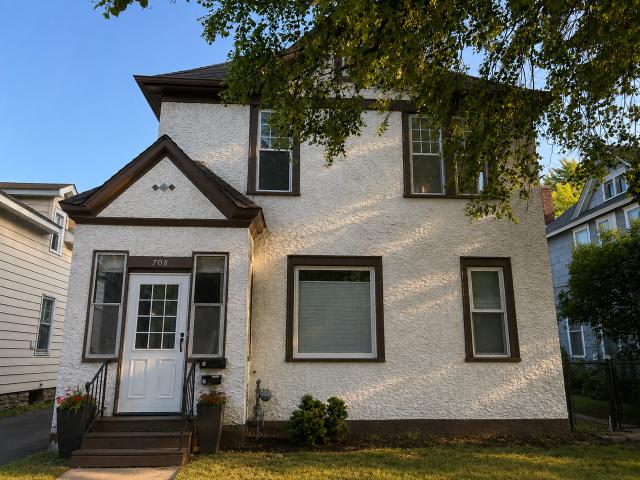 3 Bedroom Home for Rent at 708 Randolph Ave #2, St. Paul, MN 55102 West Seventh