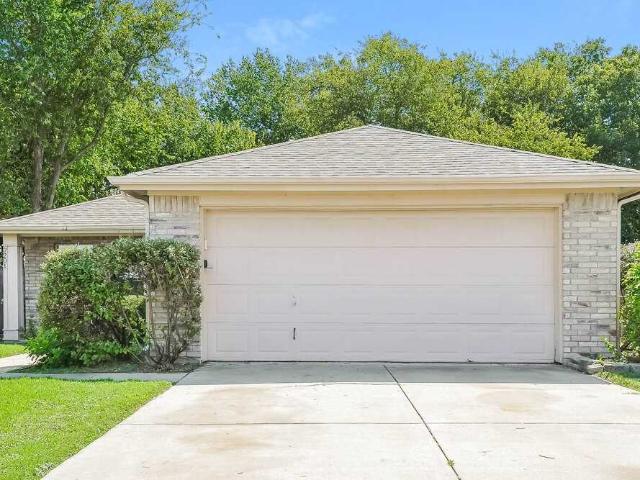 3 Bedroom Home for Rent at 7201 Autumn Run Dr, Forest Hill, TX 76140