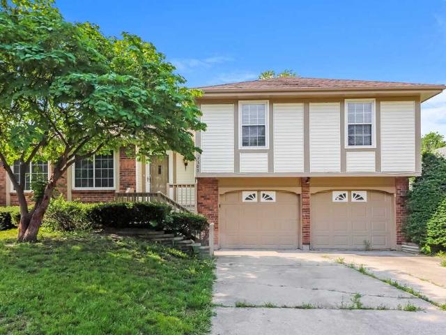 3 Bedroom Home for Rent at 7505 E 134th St, Grandview, MO 64030