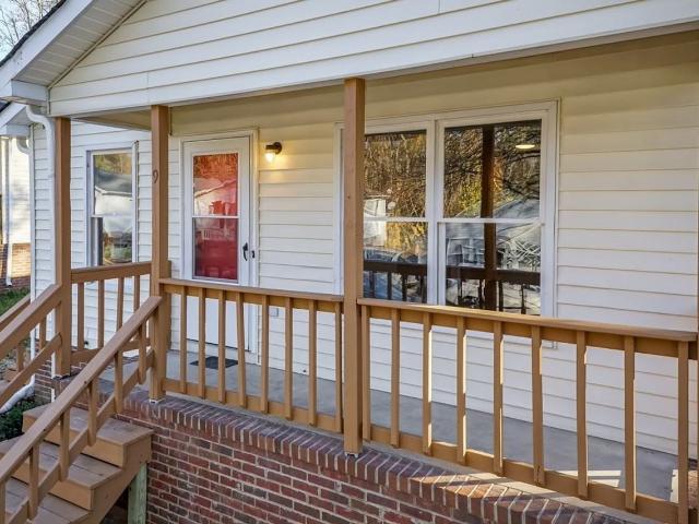 3 Bedroom Home for Rent at 9 Quad Oak Dr, Greensboro, NC 27405 Glendale Hills