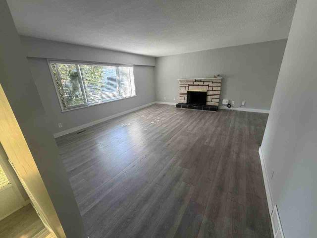 3 Bedroom Home for Rent at 10051 Bridgeport Rd, Richmond, BC V6X 1S5 Bridgeport