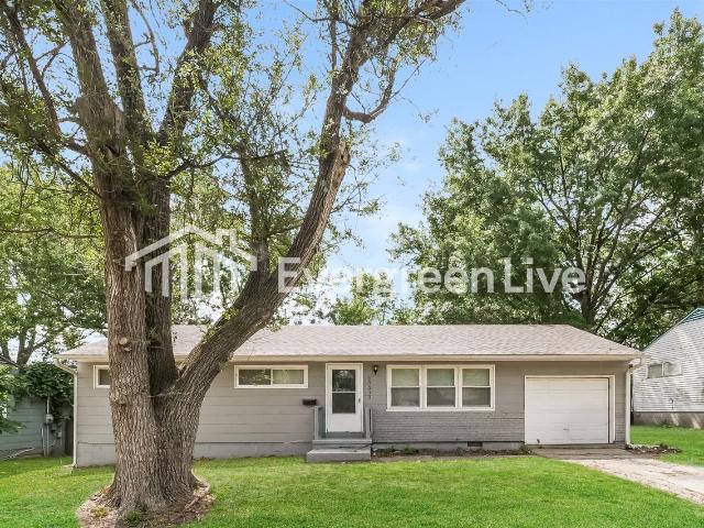 3 Bedroom Home for Rent at 11213 Crystal Ave, Kansas City, MO 64134 Ruskin Heights