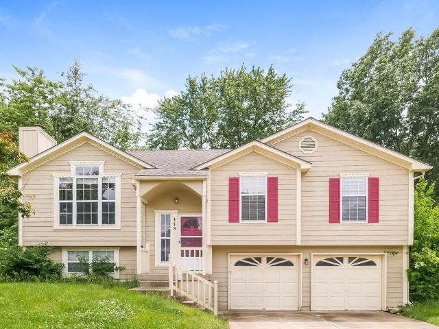 3 Bedroom Home for Rent at 113 W Laredo Trl, Raymore, MO 64083