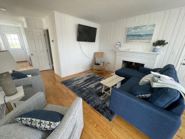 3 Bedroom Home for Rent at 11 Tuttle Ave, Hampton, NH 03842