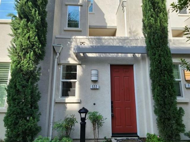 3 Bedroom Home for Rent at 122 Royal Way, Upland, CA 91786