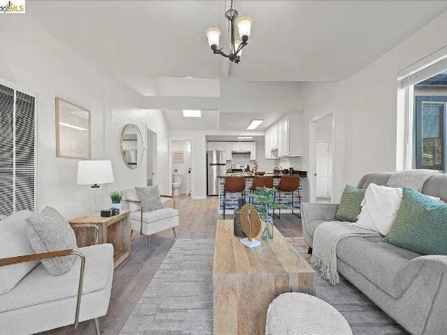 3 Bedroom Home for Rent at 1261 61st St, Oakland, CA 94608 Golden Gate
