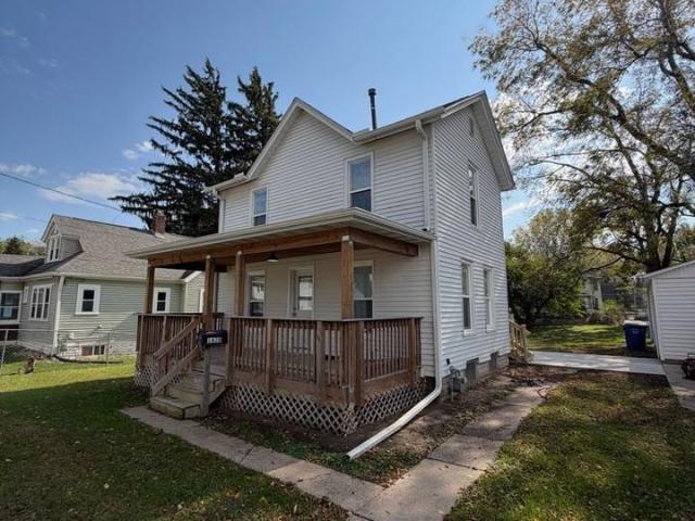 3 Bedroom Home for Rent at 1620 25th Ave, Moline, IL 61265 Prospect Park