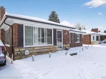 3 Bedroom Home for Rent at 16786 Sprenger Ave, Eastpointe, MI 48021 Eastpointe