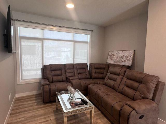 3 Bedroom Home for Rent at 1729 Keene Cres Sw, Edmonton, AB T6W 4B6 Keswick
