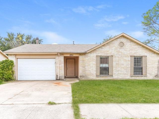 3 Bedroom Home for Rent at 1804 Primrose Ln, Arlington, TX 76014