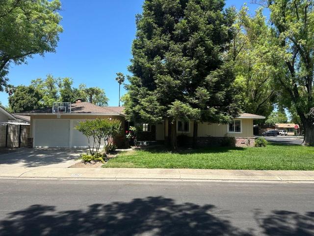 3 Bedroom Home for Rent at 1917 Rossmoor Way, Modesto, CA 95355